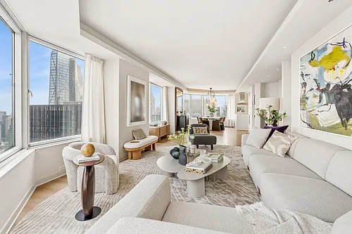 150 W 56th St Photo 1