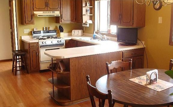 2nd image of 2411 Marquette Dr
