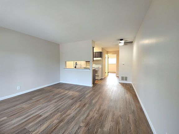 2nd image of 246 Hood St #10