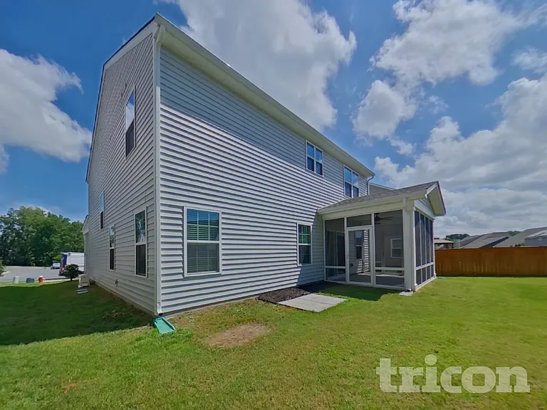 1302 Harkey Creek Dr — Photo 21