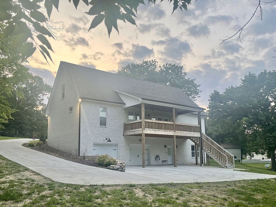 2nd image of 114 Marseille Ct
