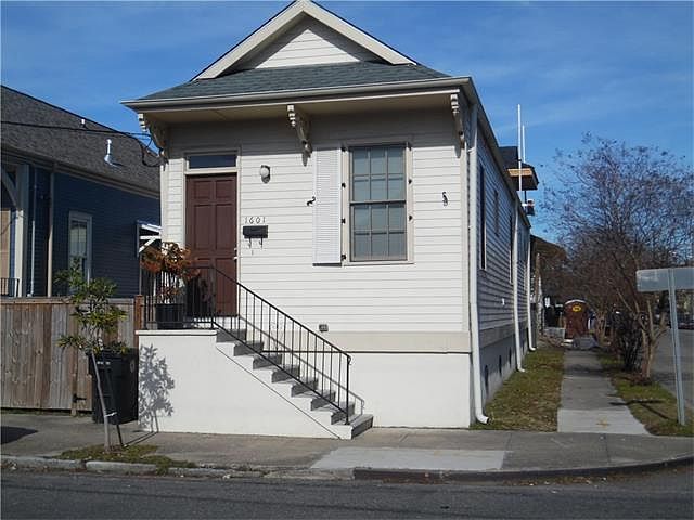 1st image of 1601 Dumaine St