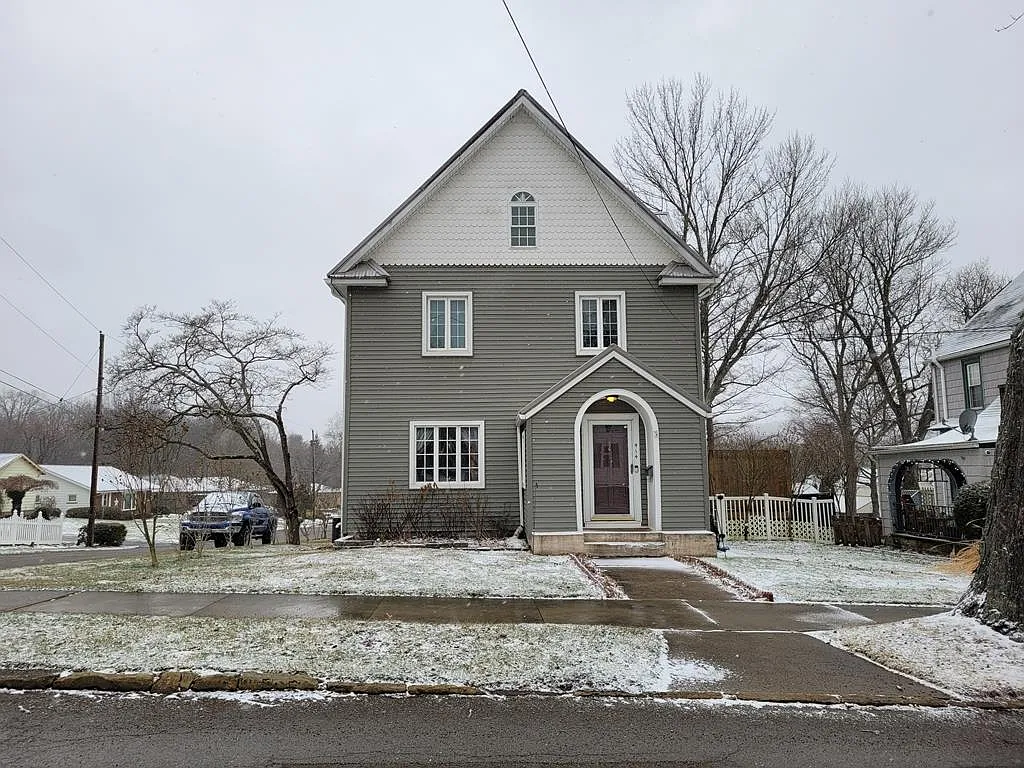 414 Moran St photo 1