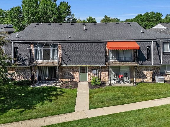2nd image of 46B Foxberry Dr