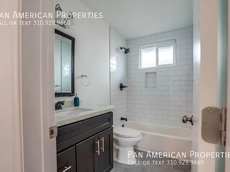 13840 S Arthur Ave — Photo 10