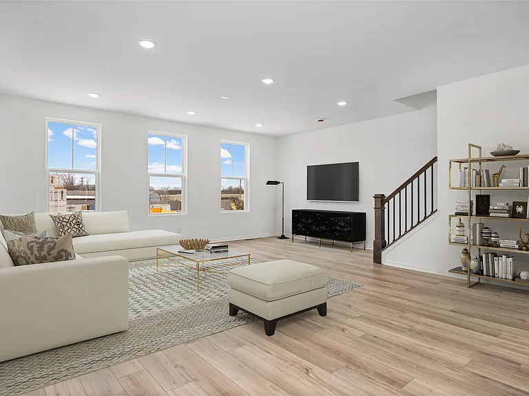 43071 Atwood Ave — Photo 5
