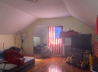 109-36 207th St FLOOR 2, Queens Village, NY 11429
