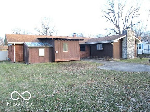 2nd image of 7126 Forest Park Dr