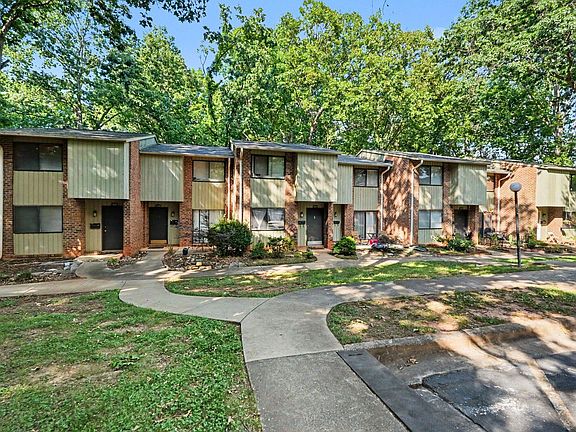 3rd image of 1231 Teakwood Pl #1231
