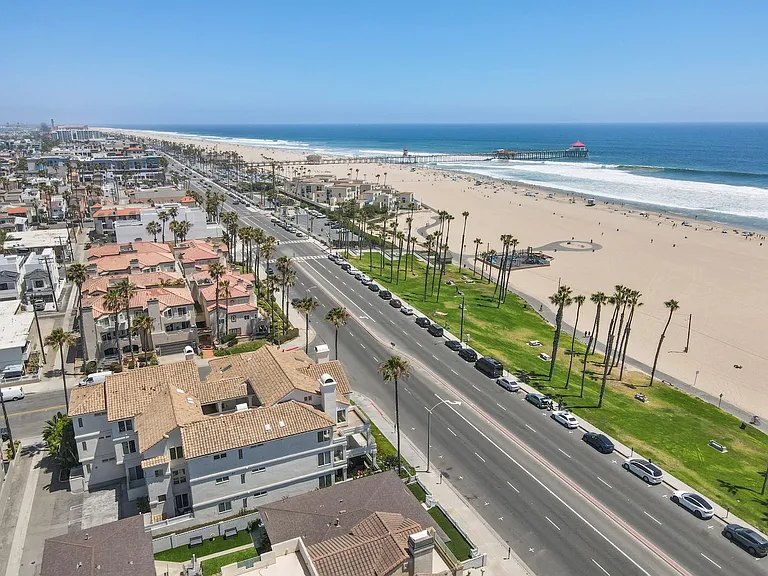 1000 Pacific Coast Hwy #7 — Photo 8