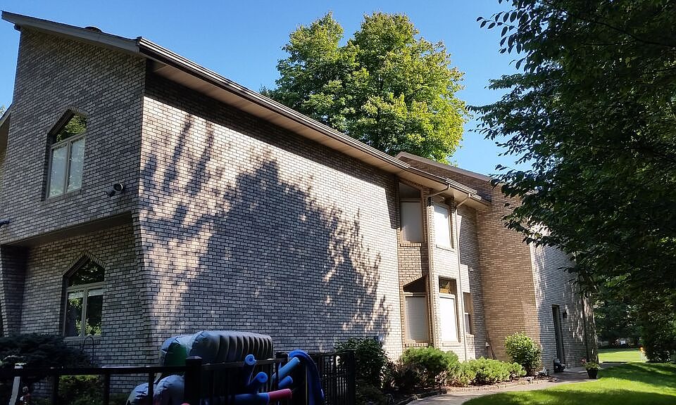 1st image of 12150 Lyndway Dr