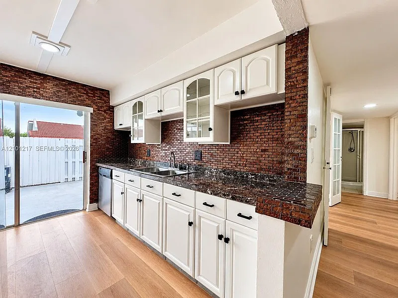 15280 SW 80th St #8 — Photo 4