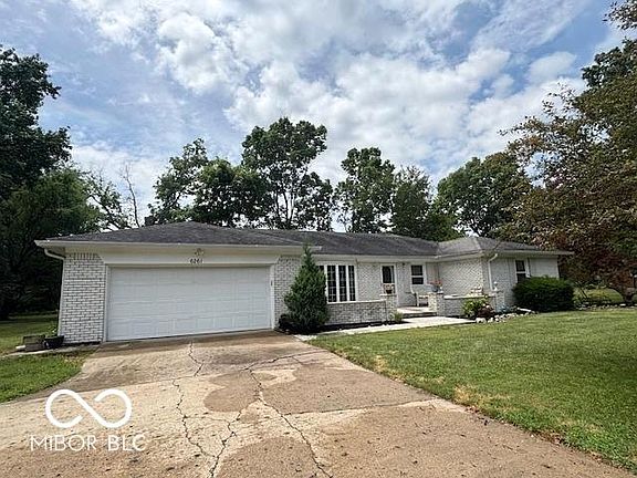 2nd image of 6261 Lakeland Ln