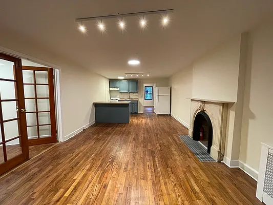 Rented by Compass | media 6