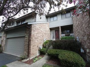 37 Commons Dr, Palos Park, IL 60464