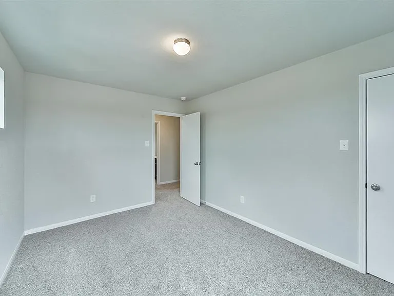 2323 Honey Heights Ln — Photo 11