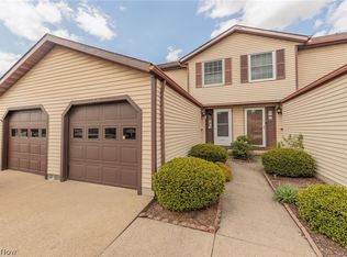 534 Topaz Ln, Brunswick, OH
