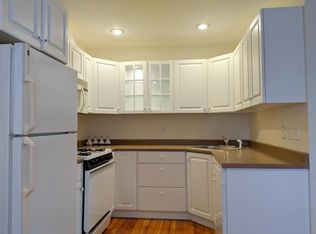 5 Locke St #II, Cambridge, MA 02140