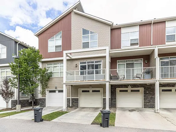 634 N Redstone Vw NE, Calgary, AB T3N 0M9