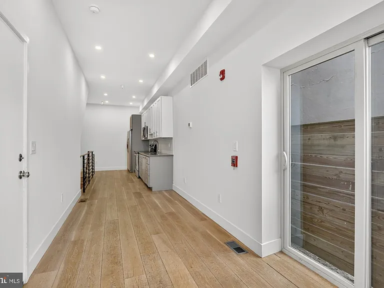 1702 Point Breeze Ave #C — Photo 2