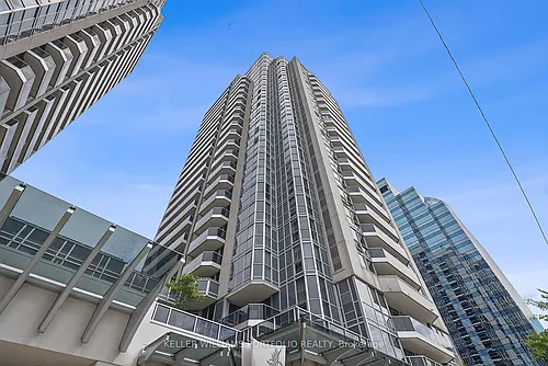 5791 Yonge St #1005 Photo 1