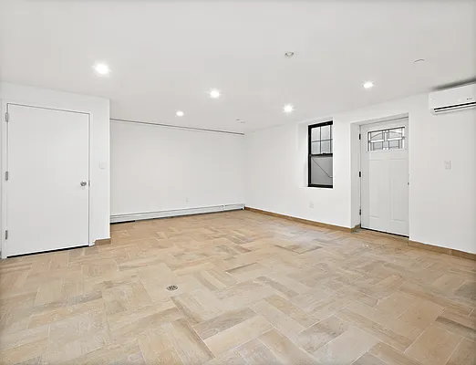 Rented by Living New York | media 6