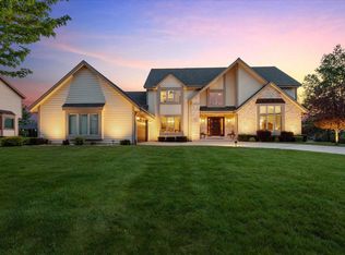 W150N10707 Cherry Ln, Germantown, WI 53022