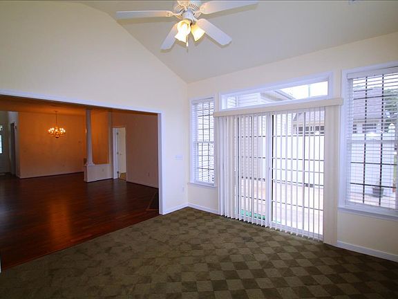 3rd image of 3403 Amburg Ln
