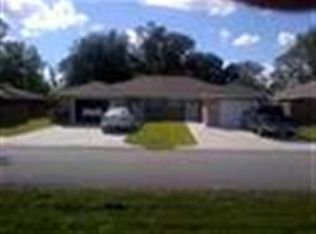 220 S 1st St, Nederland, TX 77627