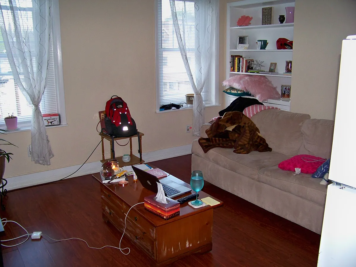 Building Photo - 5815 Alder St #2F