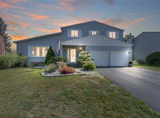 6038 Haifa Ln, Cicero, NY 13039