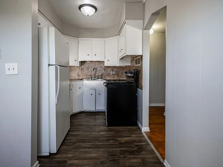 4112 N 48th St — Photo 15