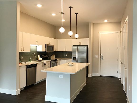 2nd image of 2131 Helsminster Dr #303