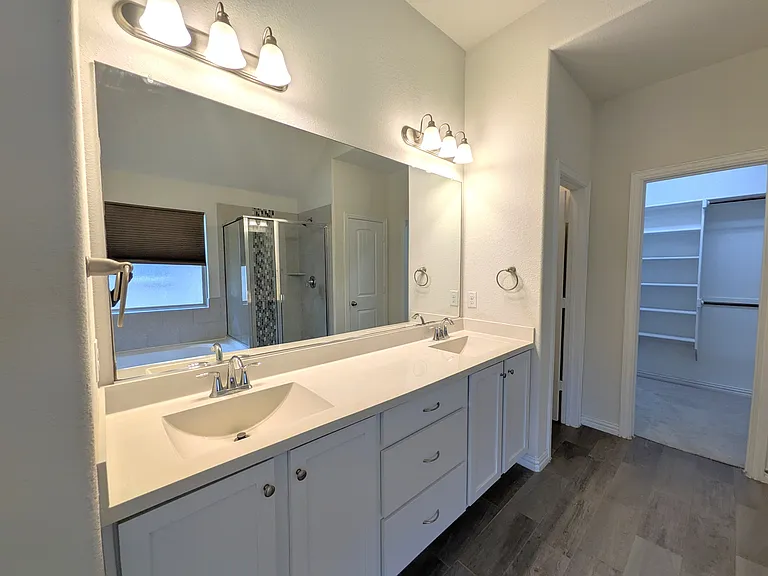 9324 Bronze Meadow Dr — Photo 18