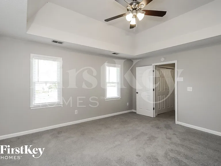 20 Abbey Ln — Photo 12