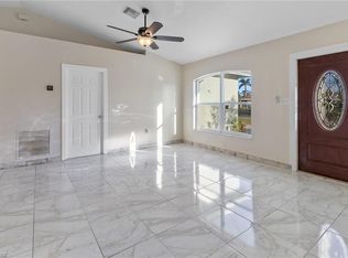 5251 Confederate Dr, Naples, FL 34113