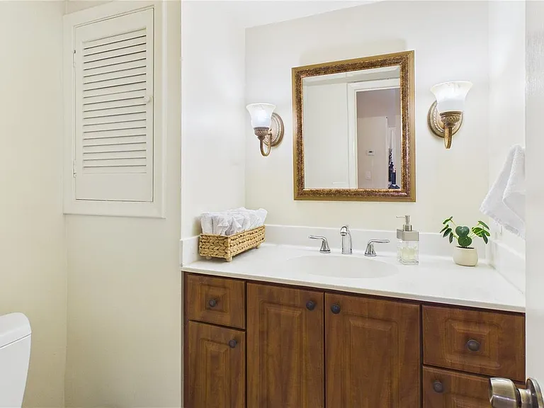 381 S Hollybrook Dr #106 — Photo 7