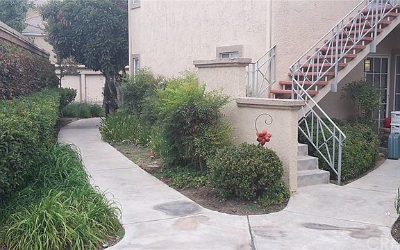 5th image of 23621 Del Monte Dr Unit 327