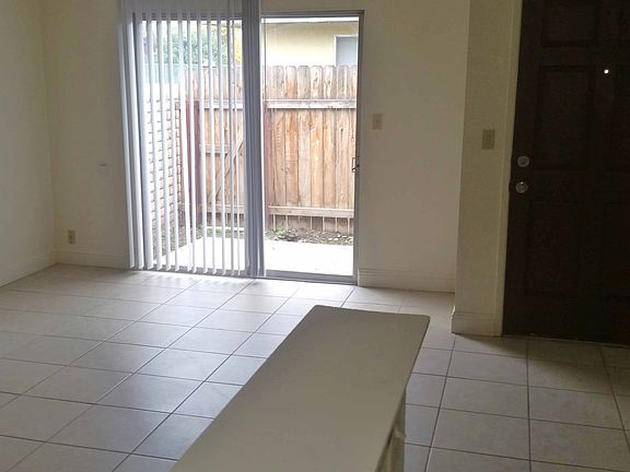 2nd image of 919 Conquistador St