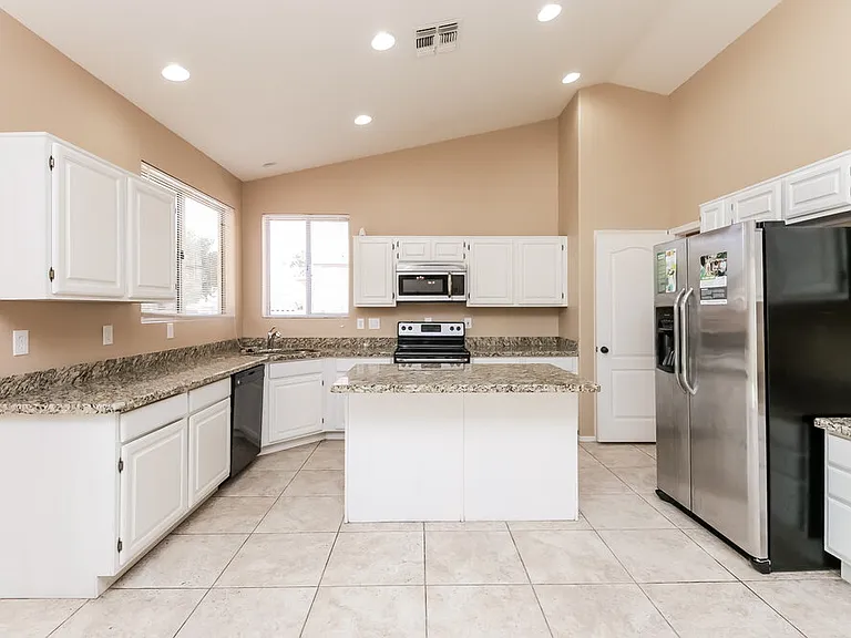 1907 W Pinon Ct — Photo 6
