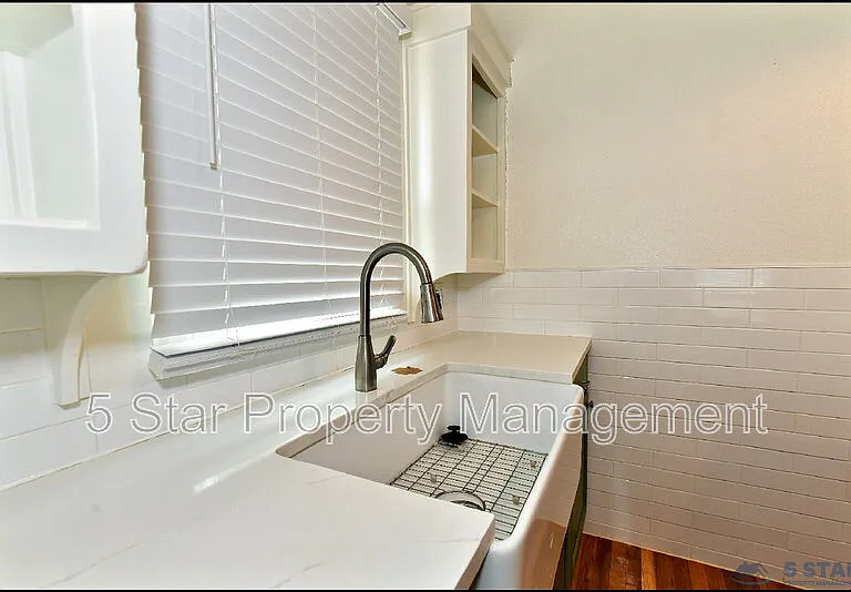 2906 Wheeling Ave — Photo 16