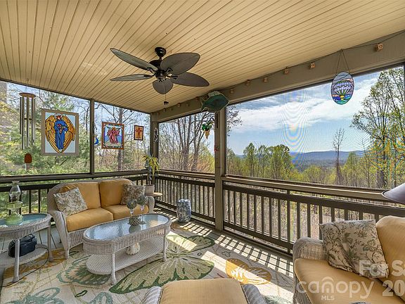 4th image of 172 Sunny Ridge Rd