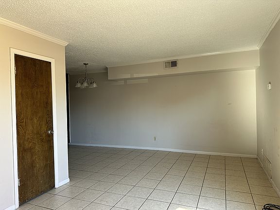 3rd image of 1301 Wales Dr #A