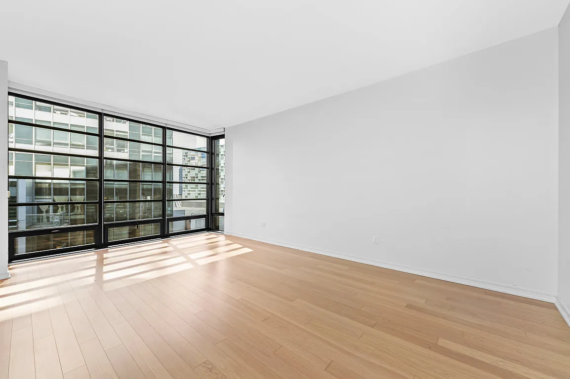 Livingroom - 580 Washington St #811