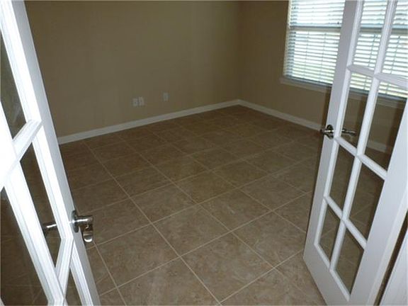 2nd image of 25407 Alverstone Dr