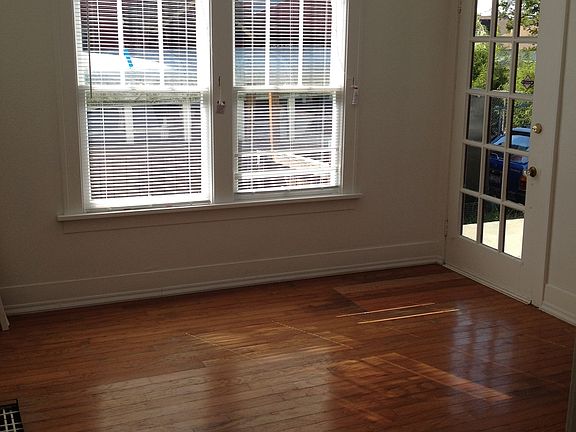 4th image of 1215 S Sheridan Ave