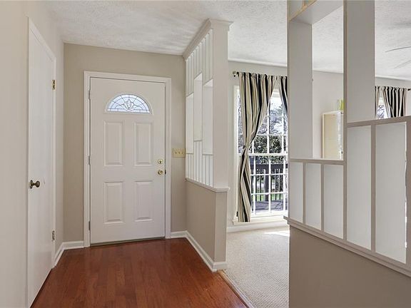 5th image of 117 Driftwood Ln