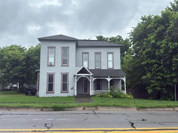 318 Main St, Hope, IN 47246
