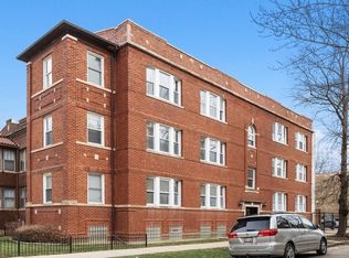 3252 W Cullom Ave #3, Chicago, IL 60618
