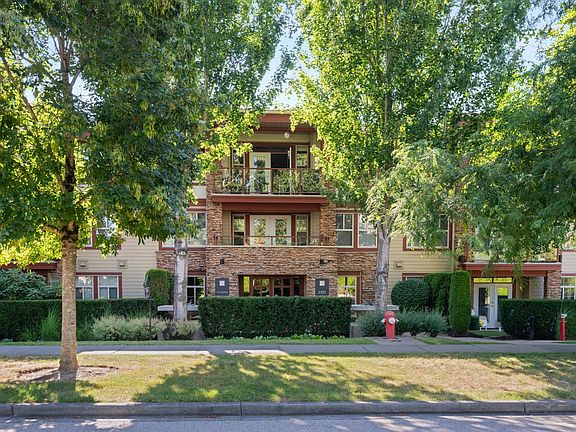 3rd image of 307-3355 Rosemary Heights Dr #307